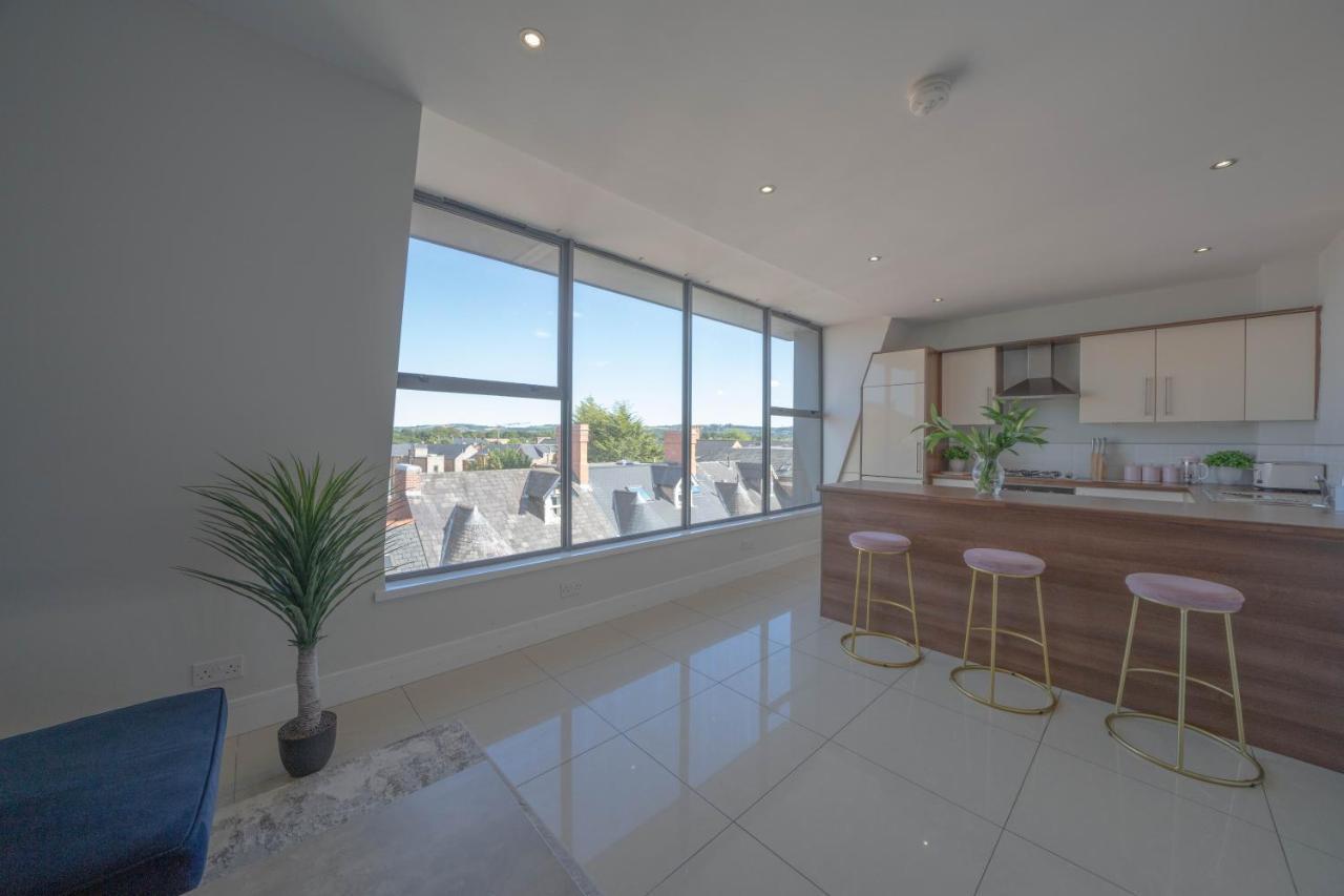 Rooftop Apartment At Queens Beautiful Views ベルファスト エクステリア 写真